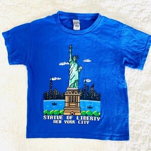 👍🏽KIDS Blue “Statue Of Liberty” NYC T-Shirt SZ XS
